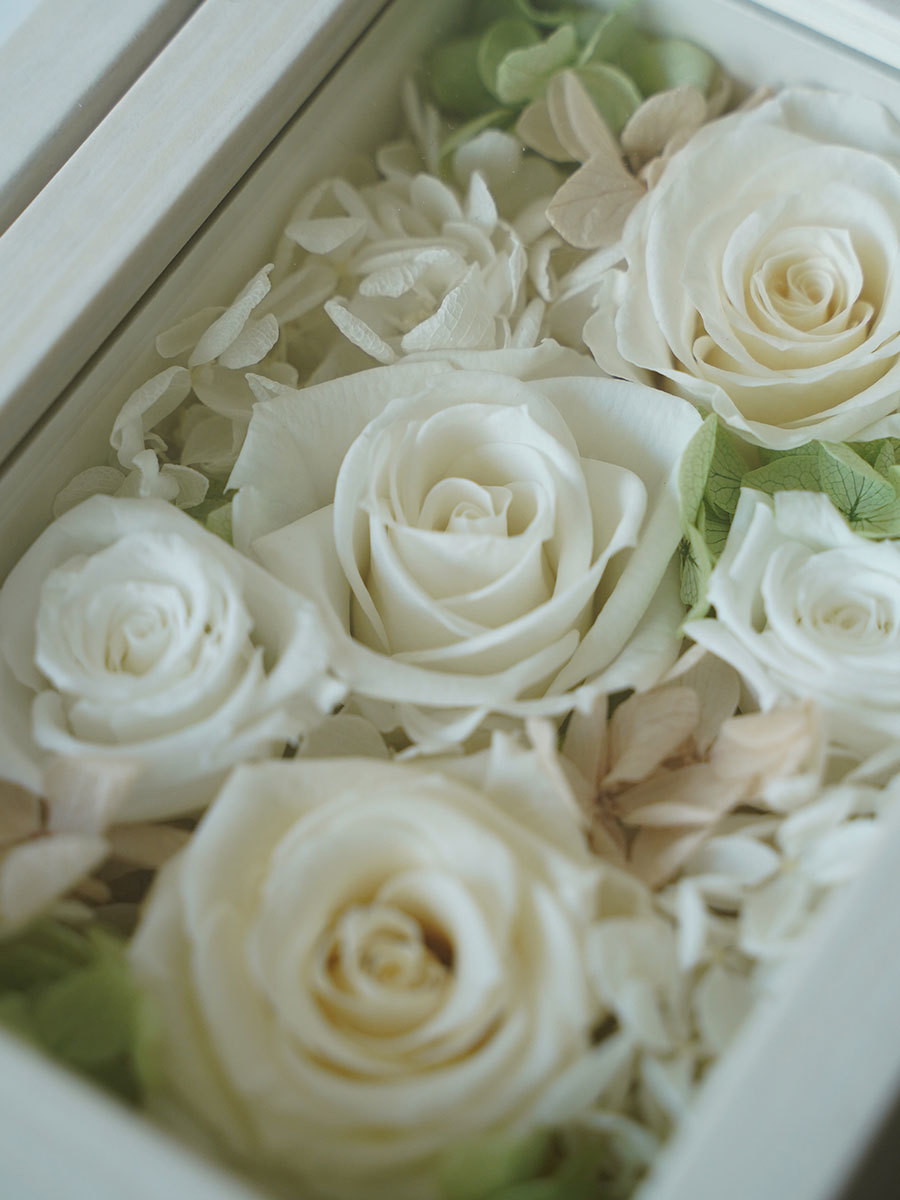 文字入れできる フォトフレームアレンジ 白 M ナチュラル枠｜フラスタ