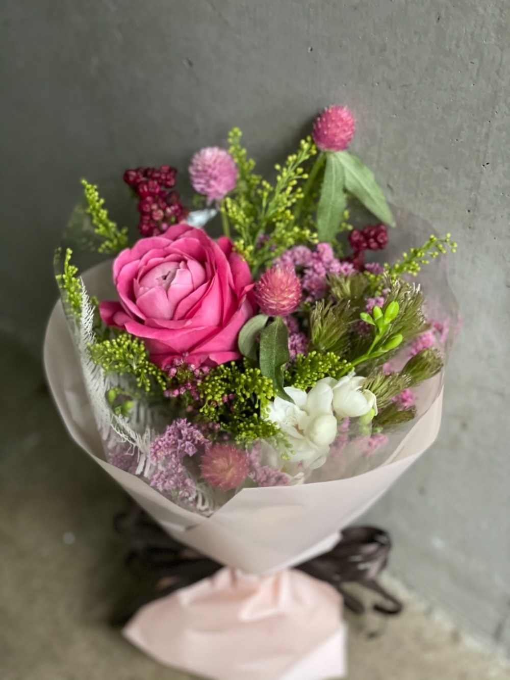 「少しでも心が安らいで欲しい」あたたかい雰囲気のお悔やみ花