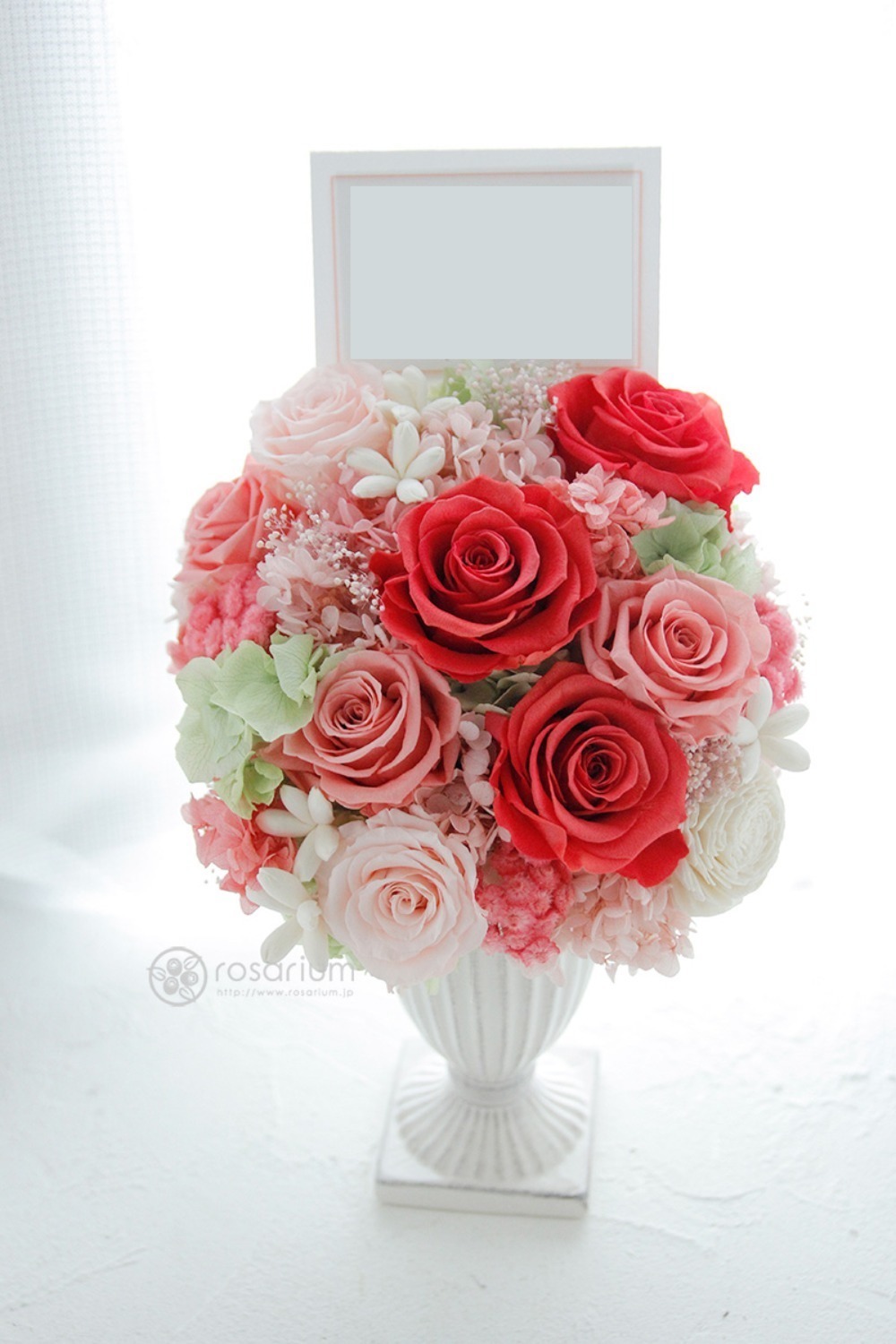 「優しくふんわりしたイメージで」サロン様ご開店祝い花